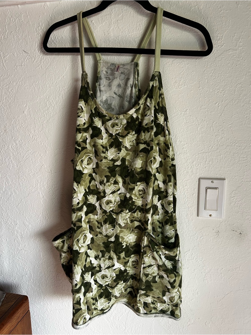 Free People Green Rose print With Shorts & Pockets Size M